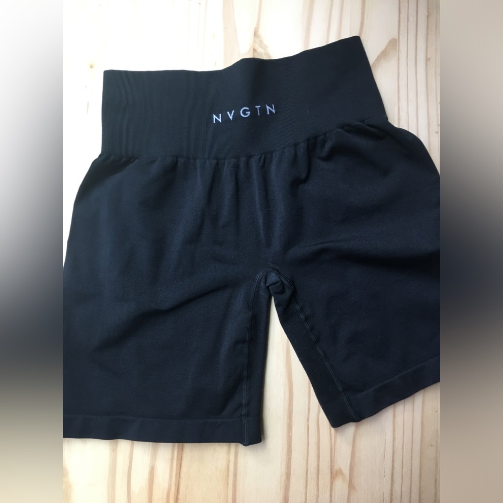 NVGTN Women's High-Waist Black Athletic Shorts Seamless Biker Dance cheerleader